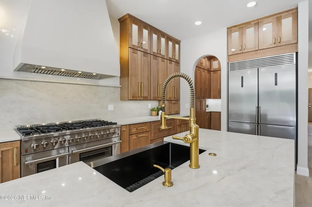 354 11th Street Atlantic Beach FL 32233