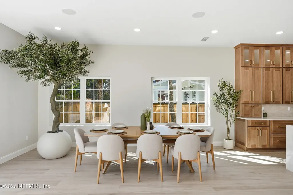 354 11th Street Atlantic Beach FL 32233