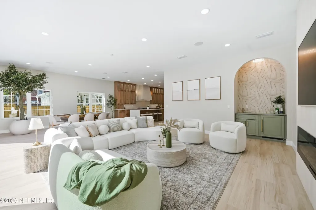 354 11th Street Atlantic Beach FL 32233