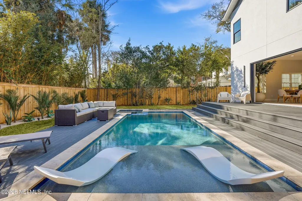 354 11th Street Atlantic Beach FL 32233