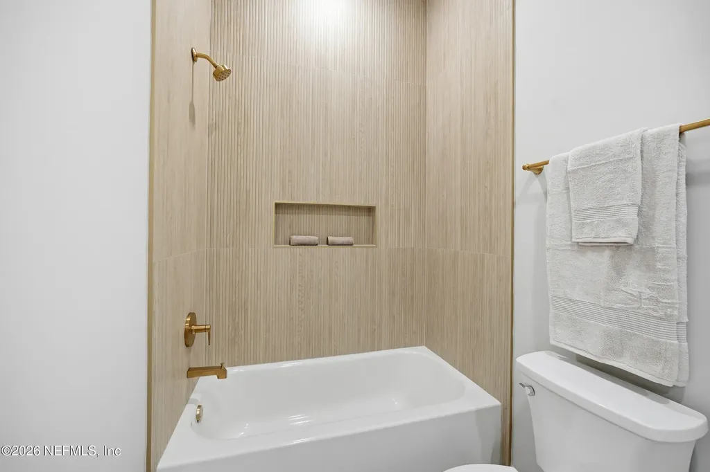 354 11th Street Atlantic Beach FL 32233