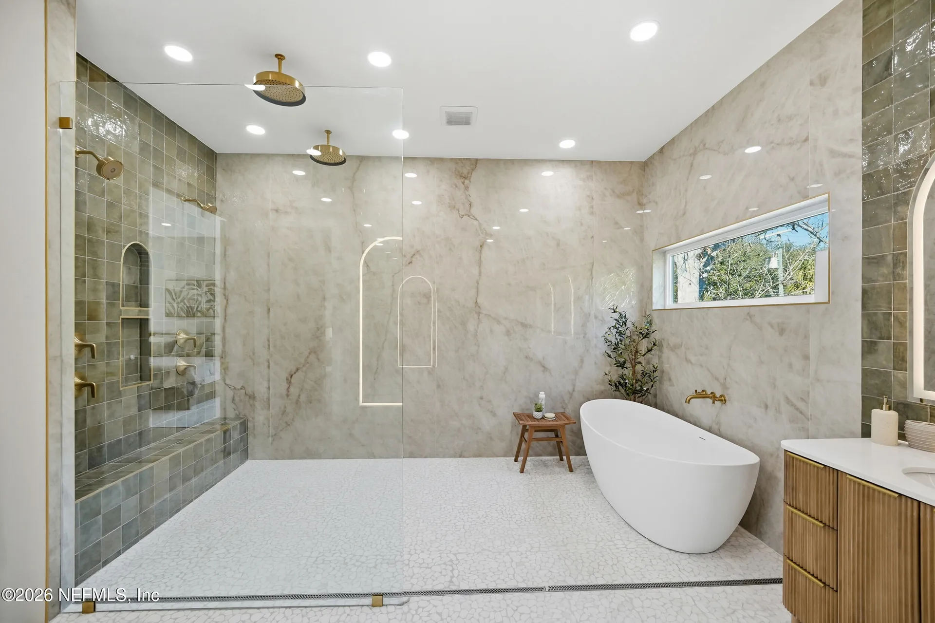 354 11th Street Atlantic Beach FL 32233