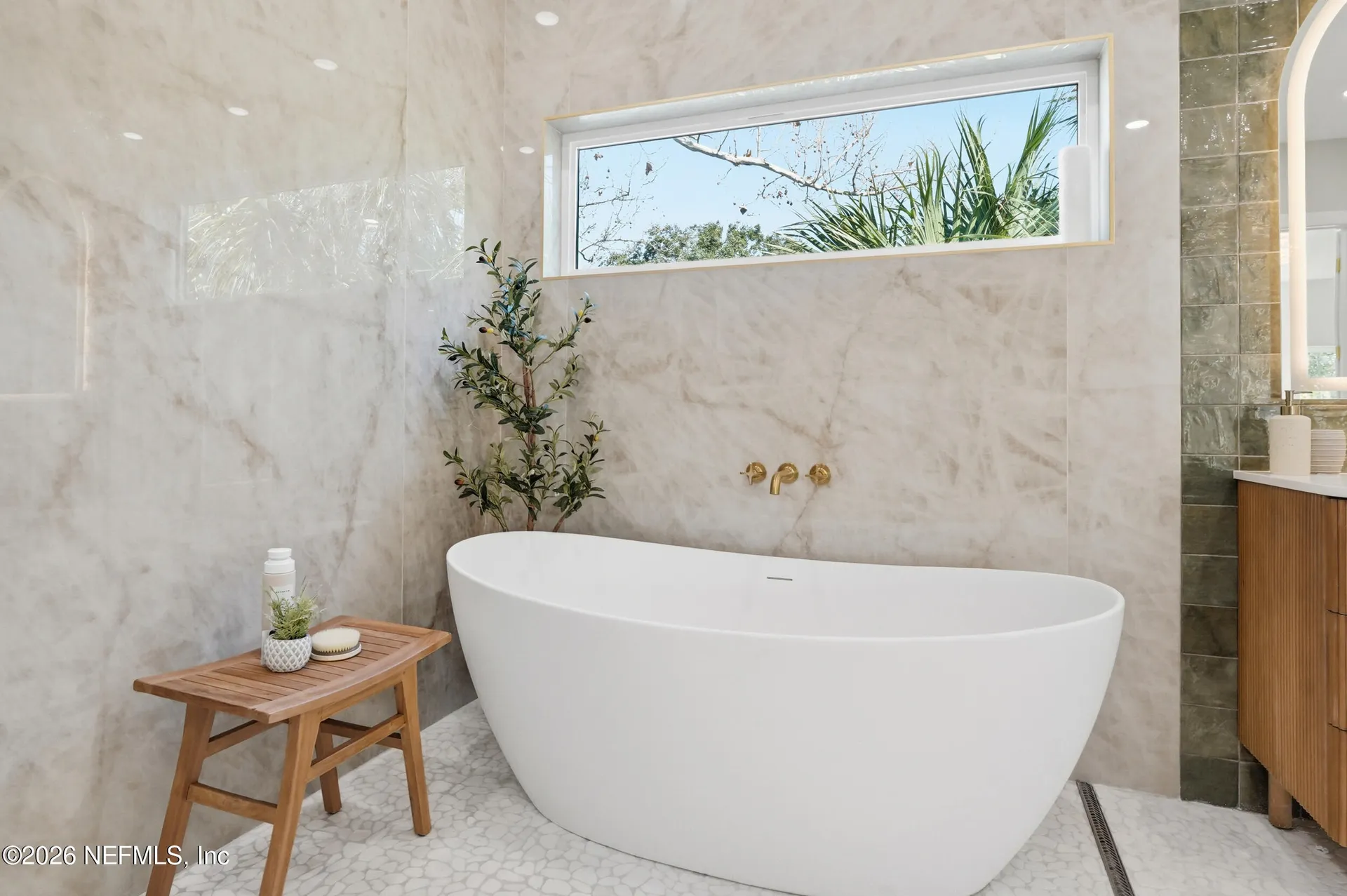 354 11th Street Atlantic Beach FL 32233