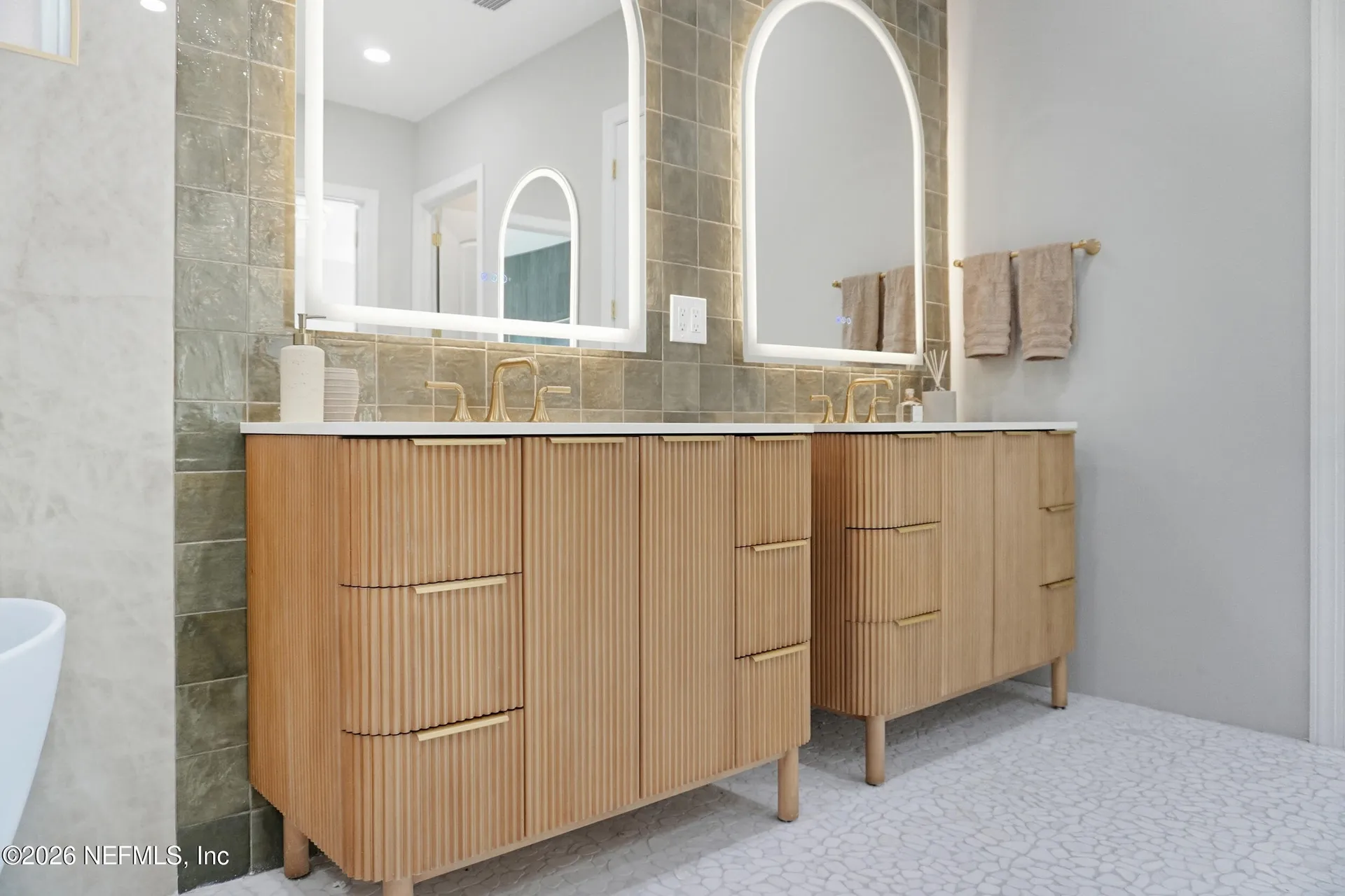 354 11th Street Atlantic Beach FL 32233