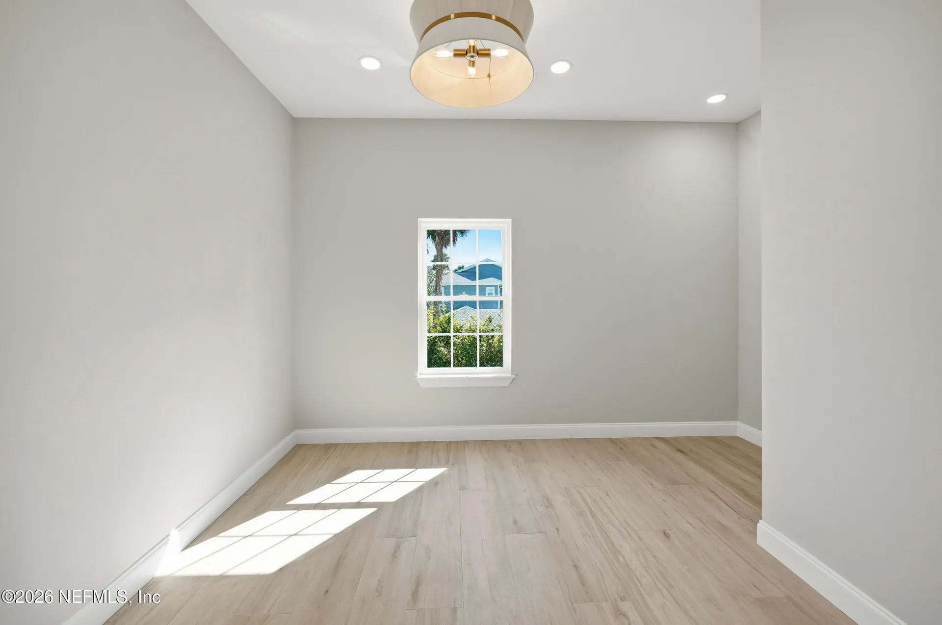 354 11th Street Atlantic Beach FL 32233