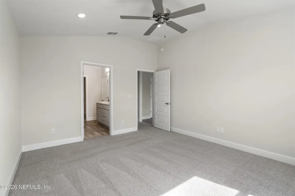 8393 Helmsley Boulevard Jacksonville FL 32219