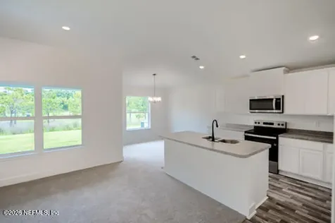8393 Helmsley Boulevard Jacksonville FL 32219