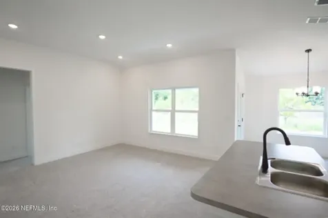8393 Helmsley Boulevard Jacksonville FL 32219