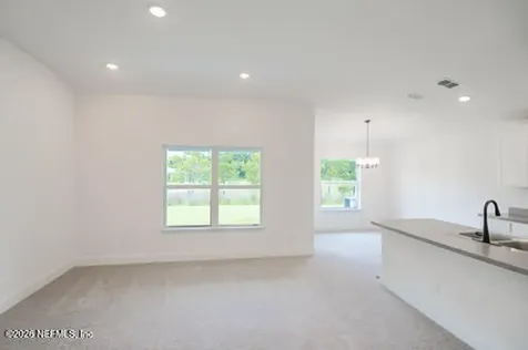 8393 Helmsley Boulevard Jacksonville FL 32219