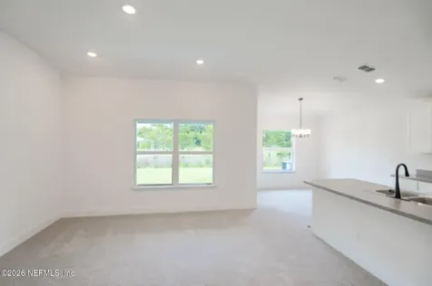 8393 Helmsley Boulevard Jacksonville FL 32219