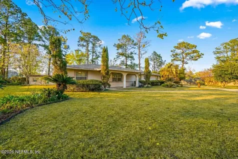 118 W Camelot Drive Palatka FL 32177