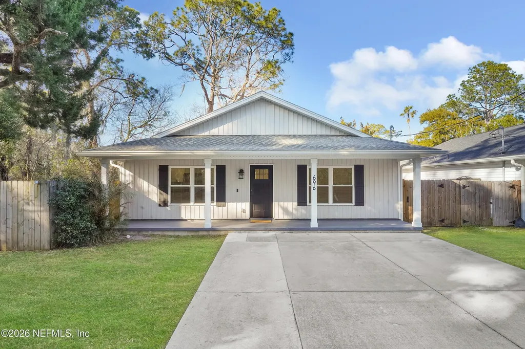 696 Oakland Avenue St. Augustine FL 32084