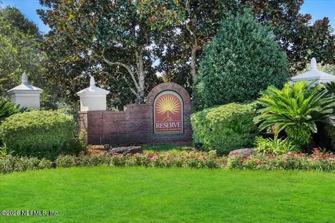 7800 Point Meadows Drive Jacksonville FL 32256