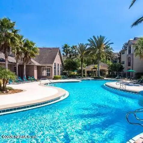 7800 Point Meadows Drive Jacksonville FL 32256