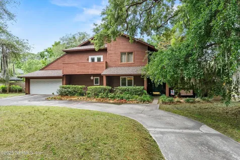 4654 Ortega Farms Circle Jacksonville FL 32210