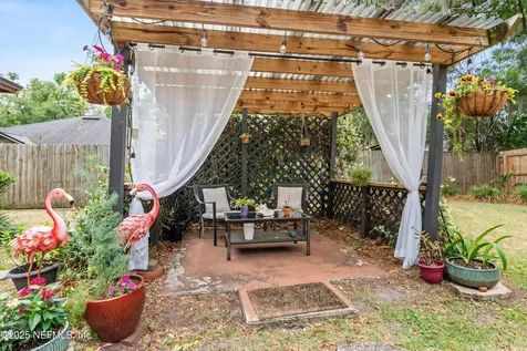 4654 Ortega Farms Circle Jacksonville FL 32210