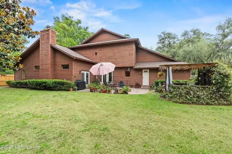 4654 Ortega Farms Circle Jacksonville FL 32210