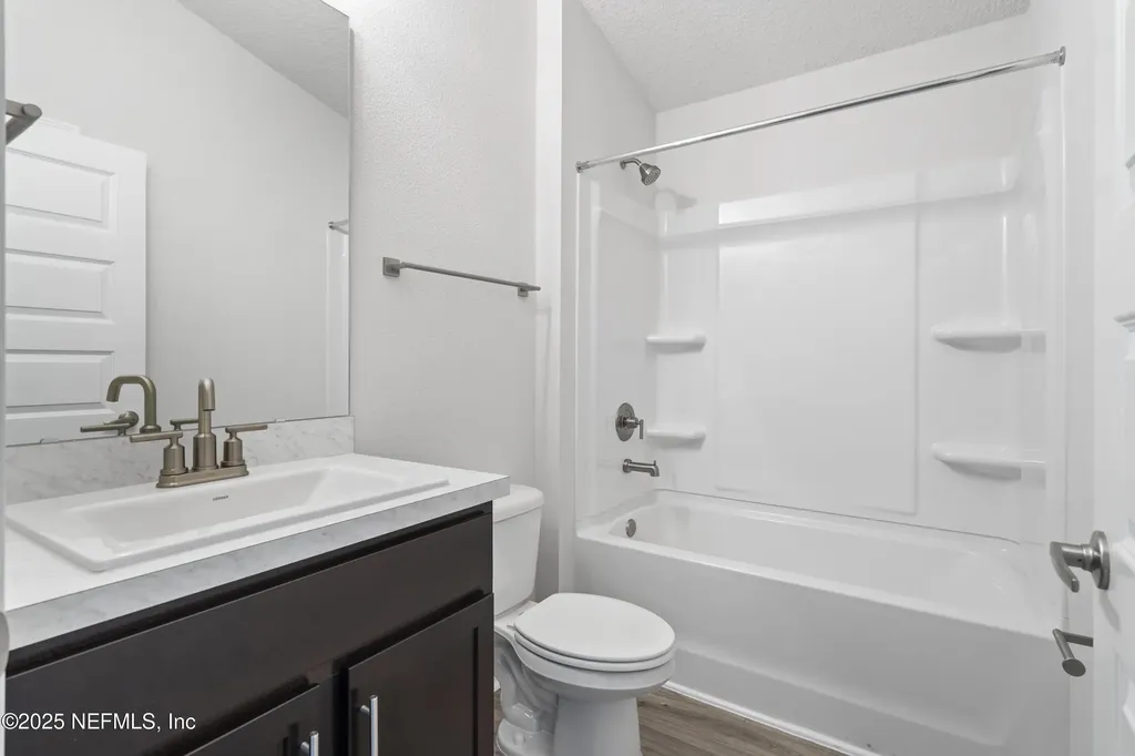 8309 Helmsley Boulevard Jacksonville FL 32219
