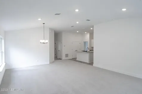 8309 Helmsley Boulevard Jacksonville FL 32219