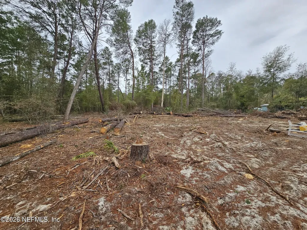 131 SE 5th Street Interlachen FL 32148