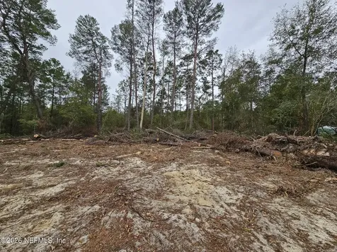 131 SE 5th Street Interlachen FL 32148
