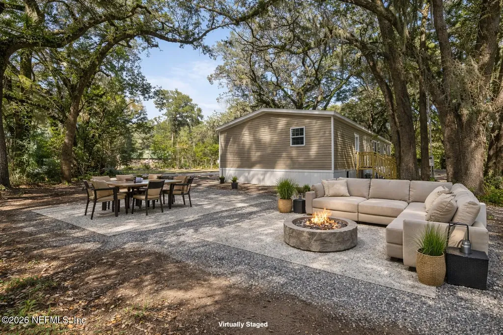 3121 Bainbridge Road Palatka FL 32177