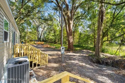 3121 Bainbridge Road Palatka FL 32177