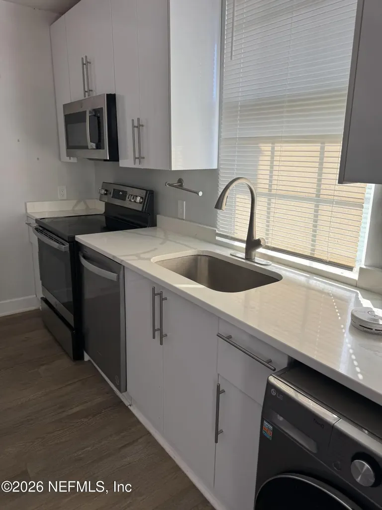 2357 College Street Jacksonville FL 32204
