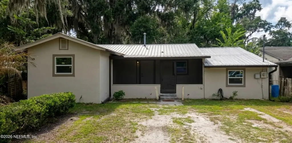 210 15th Street Palatka FL 32177