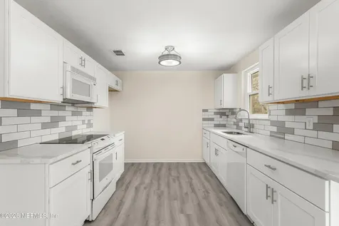 2427 Olson Lane Jacksonville FL 32210
