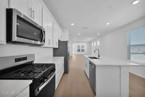 693 Continuum Loop Yulee FL 32097