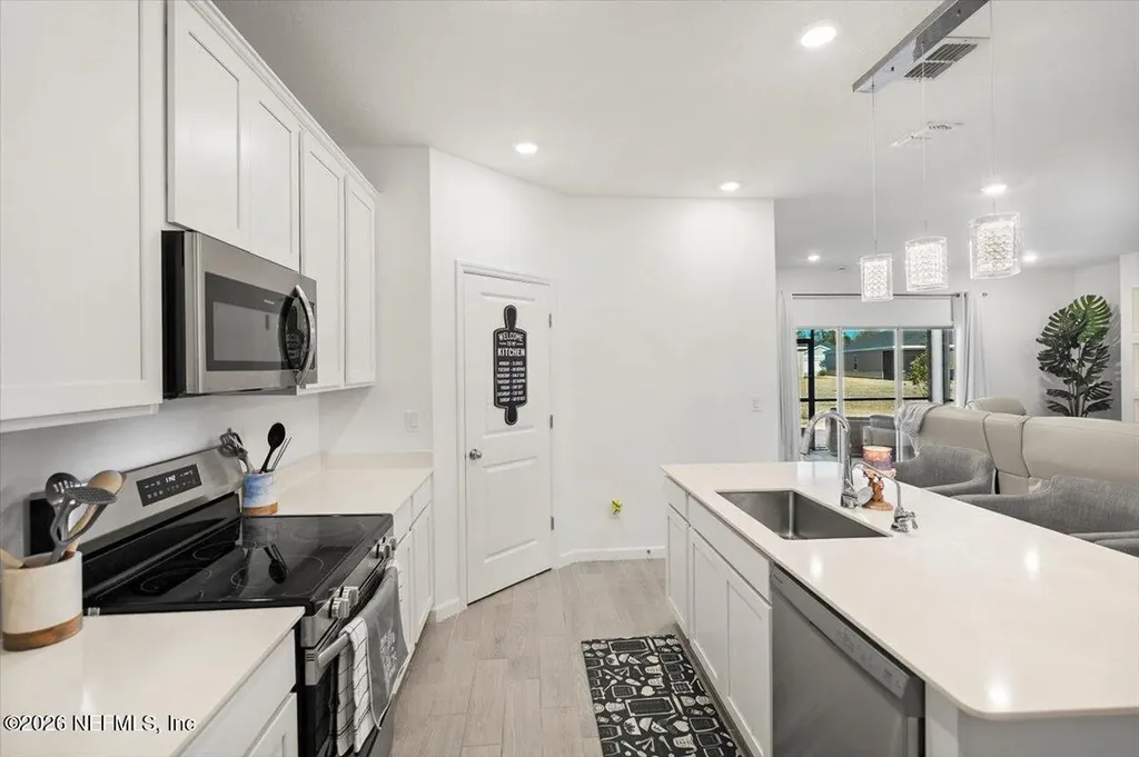 15608 Whispering Fir Drive Jacksonville FL 32218