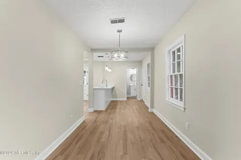 4817 Manchester Road Jacksonville FL 32210