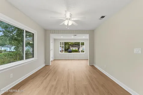 4817 Manchester Road Jacksonville FL 32210