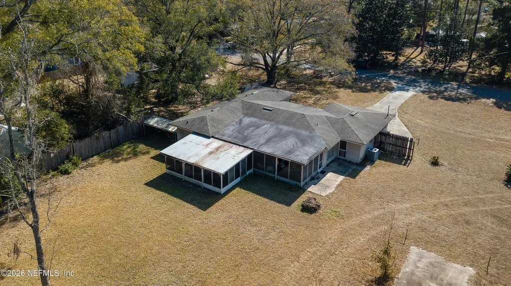8133 Mc Glothlin Street Jacksonville FL 32210