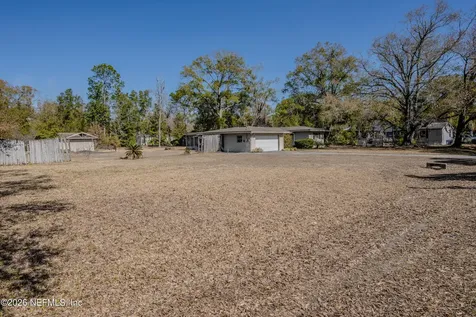 8133 Mc Glothlin Street Jacksonville FL 32210