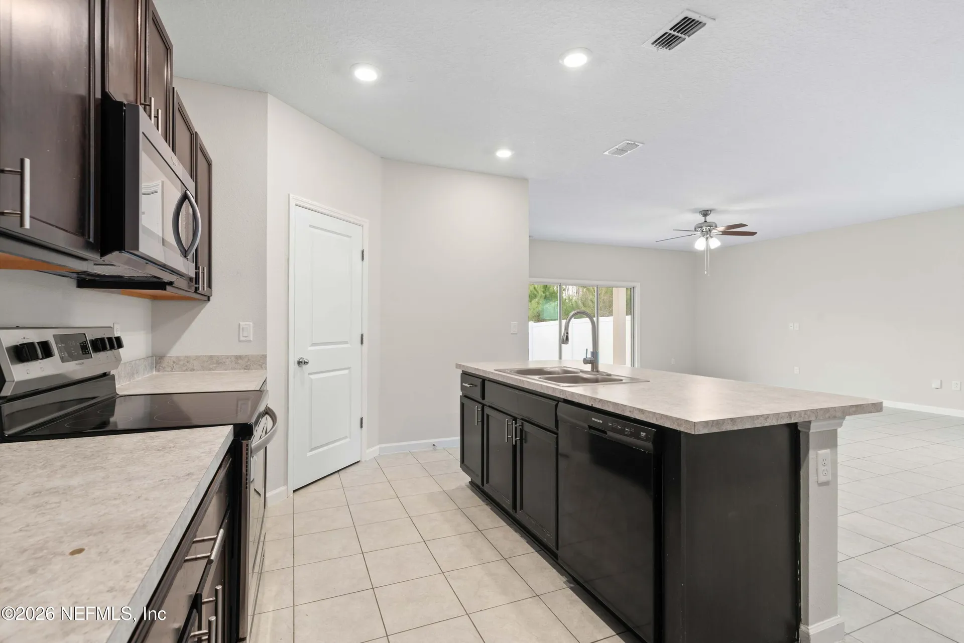 5556 Kellar Circle Jacksonville FL 32218