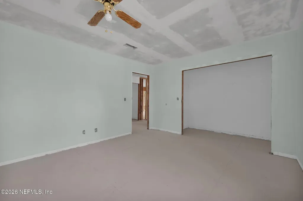 929 Lake Asbury Drive Green Cove Springs FL 32043