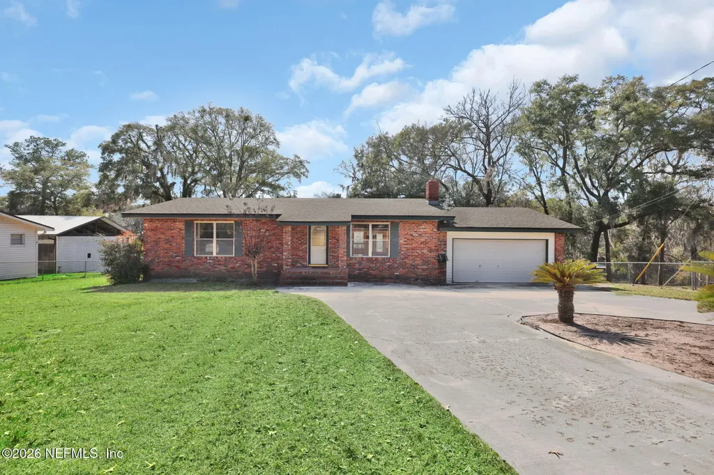 929 Lake Asbury Drive Green Cove Springs FL 32043