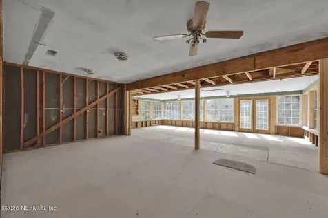 929 Lake Asbury Drive Green Cove Springs FL 32043