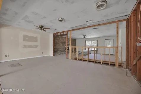 929 Lake Asbury Drive Green Cove Springs FL 32043