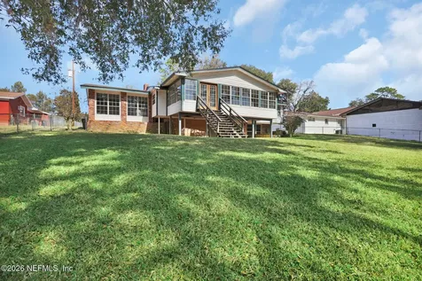 929 Lake Asbury Drive Green Cove Springs FL 32043
