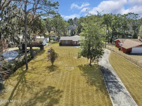 929 Lake Asbury Drive Green Cove Springs FL 32043