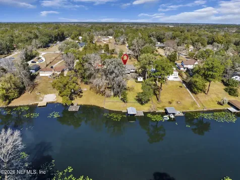 929 Lake Asbury Drive Green Cove Springs FL 32043