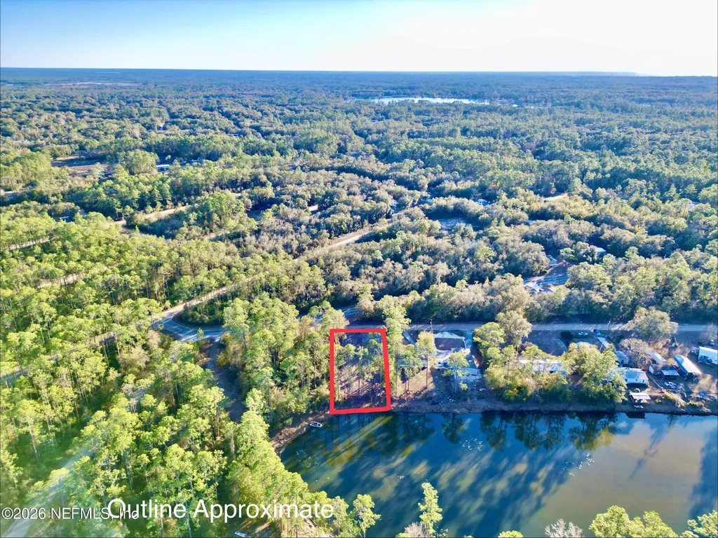 104 Howard Drive Interlachen FL 32148