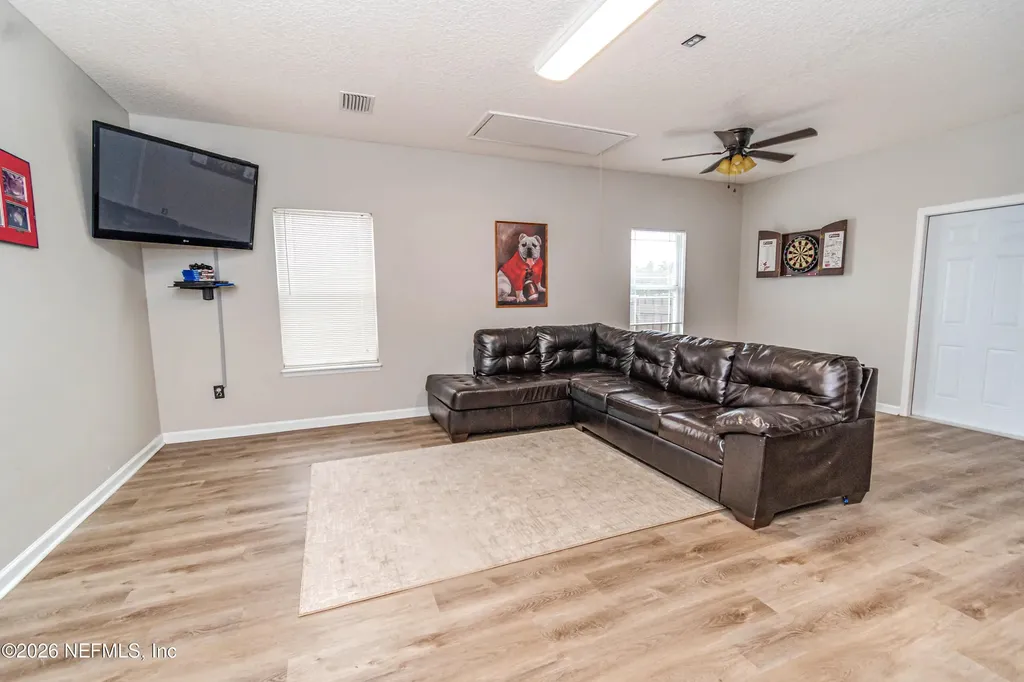 8139 Hunters Ridge S Glen St. Mary FL 32040