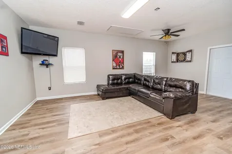 8139 Hunters Ridge S Glen St. Mary FL 32040