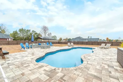 8139 Hunters Ridge S Glen St. Mary FL 32040