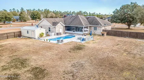 8139 Hunters Ridge S Glen St. Mary FL 32040
