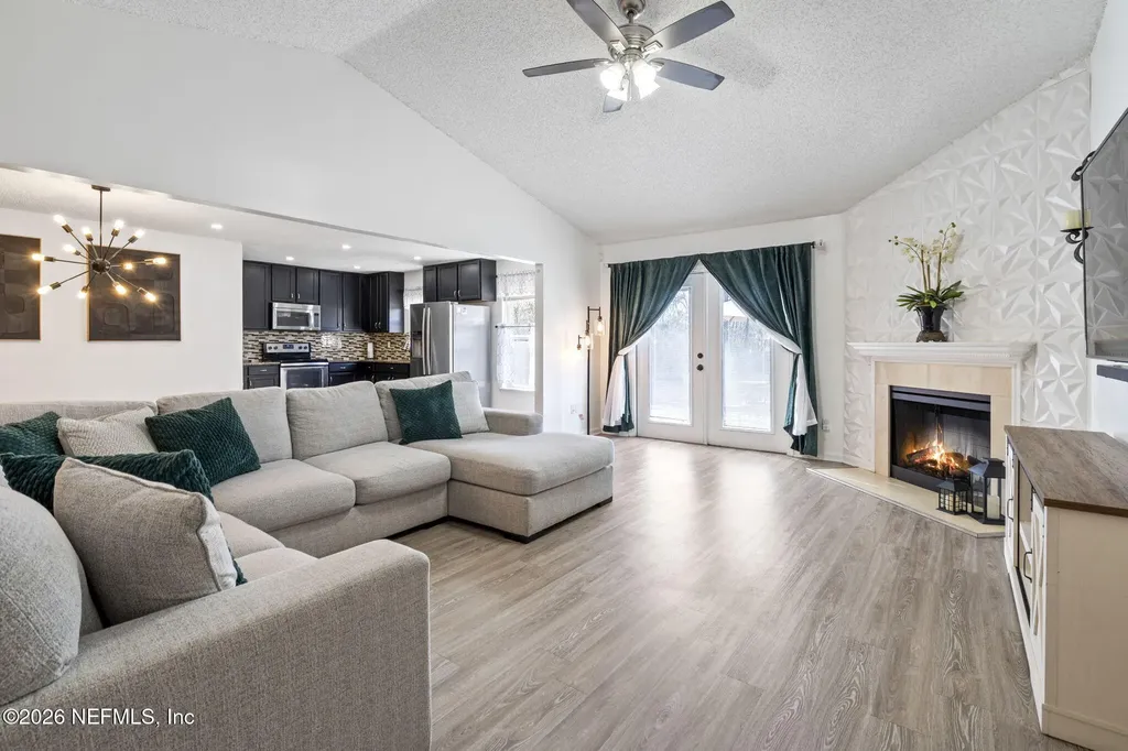 6780 Gentle Oaks Drive Jacksonville FL 32244